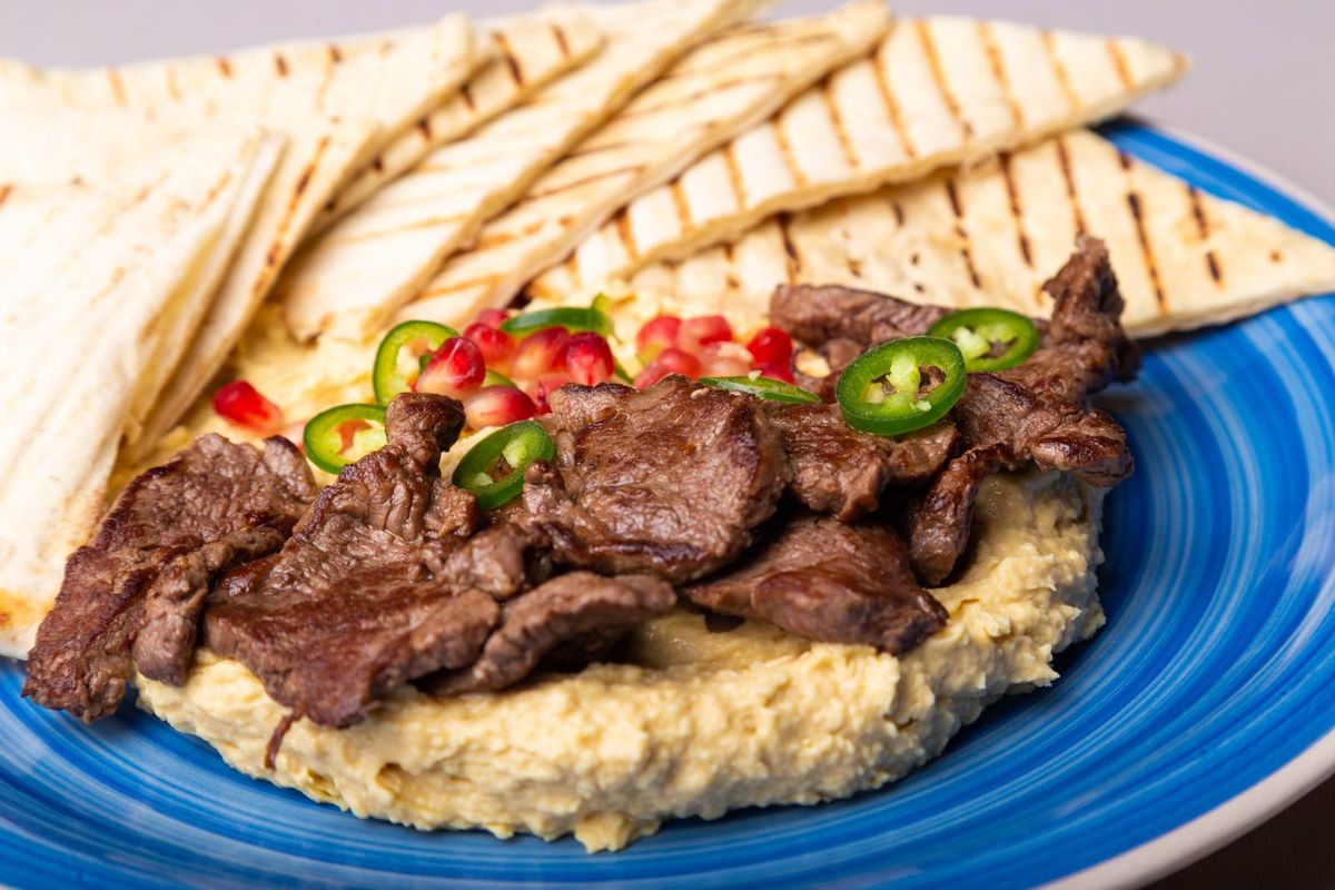 Hummus cu Muschi de Vita